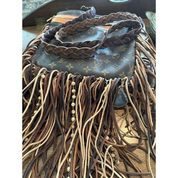 Vintage Boho Louis Vuitton Women's Brown Braided Leather Pochette Bosphore Bag - Picture 10 of 16